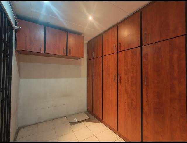 3 BEDROOM FREESTANDING FOR SALE IN WOODVIEW